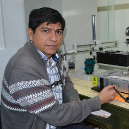 Fotografía profesor tiempo completo